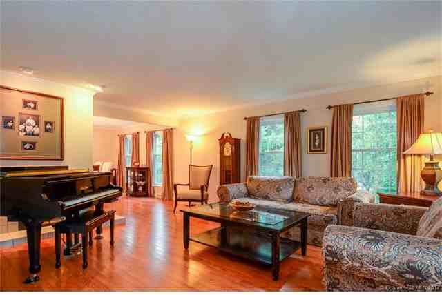 24 Old Mill Dr - Photo 2 of 40