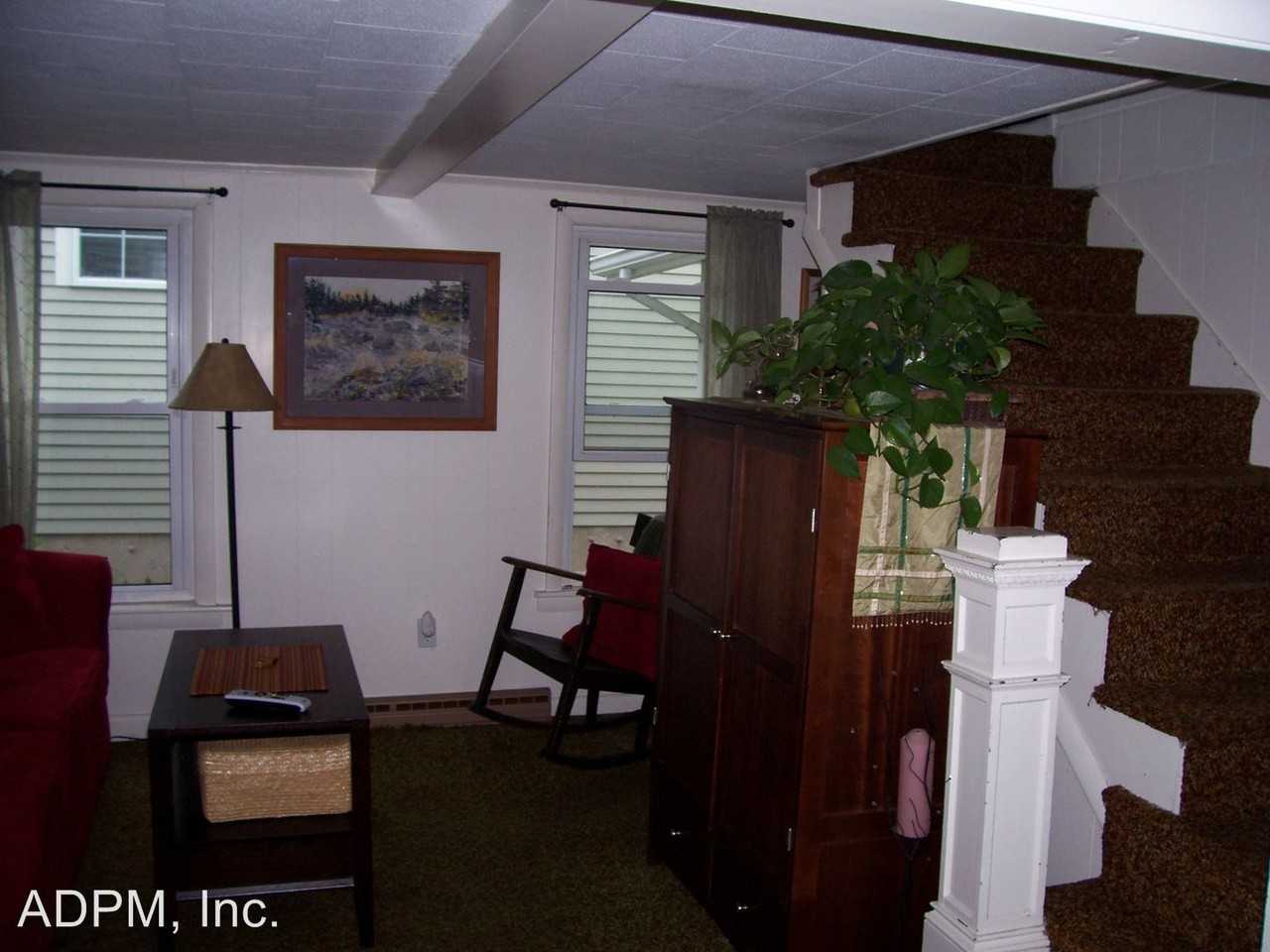 10 Meadow Ave - Photo 2 of 10