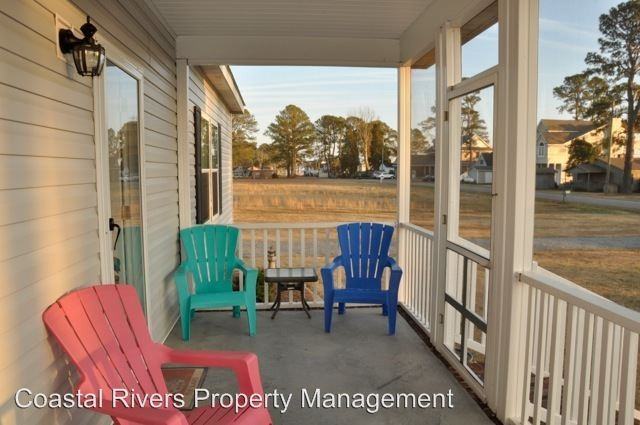 1664 Bayview Rd - Photo 2 of 17