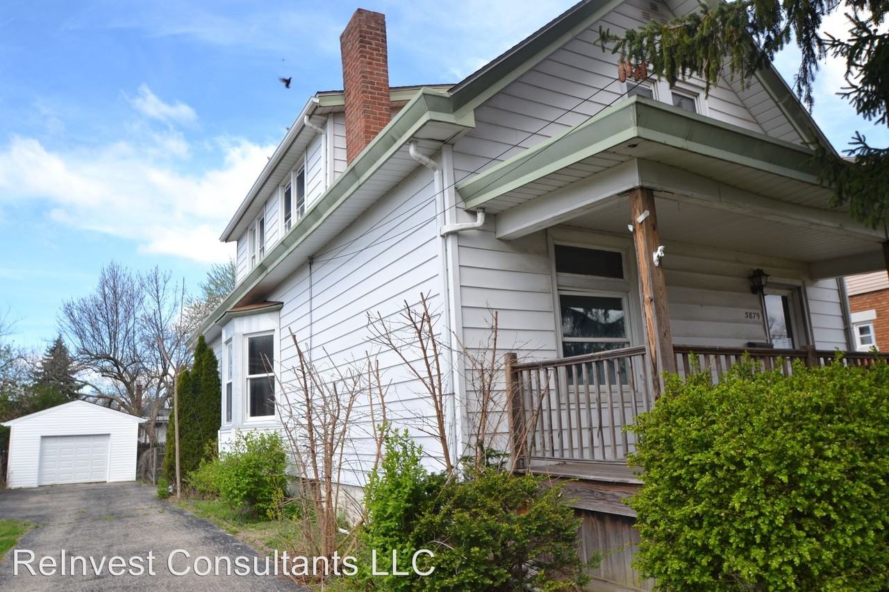 3879 Taft Ave - Photo 2 of 23