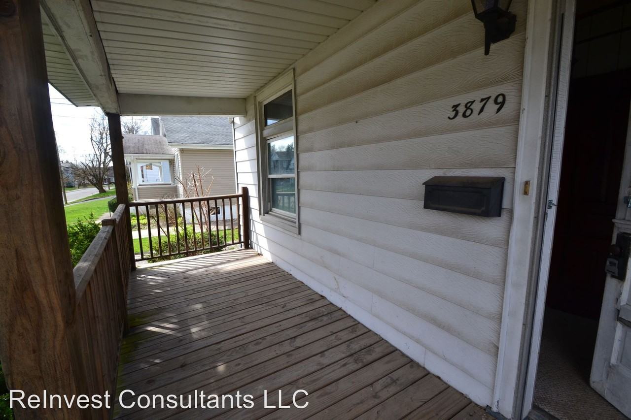 3879 Taft Ave - Photo 3 of 23