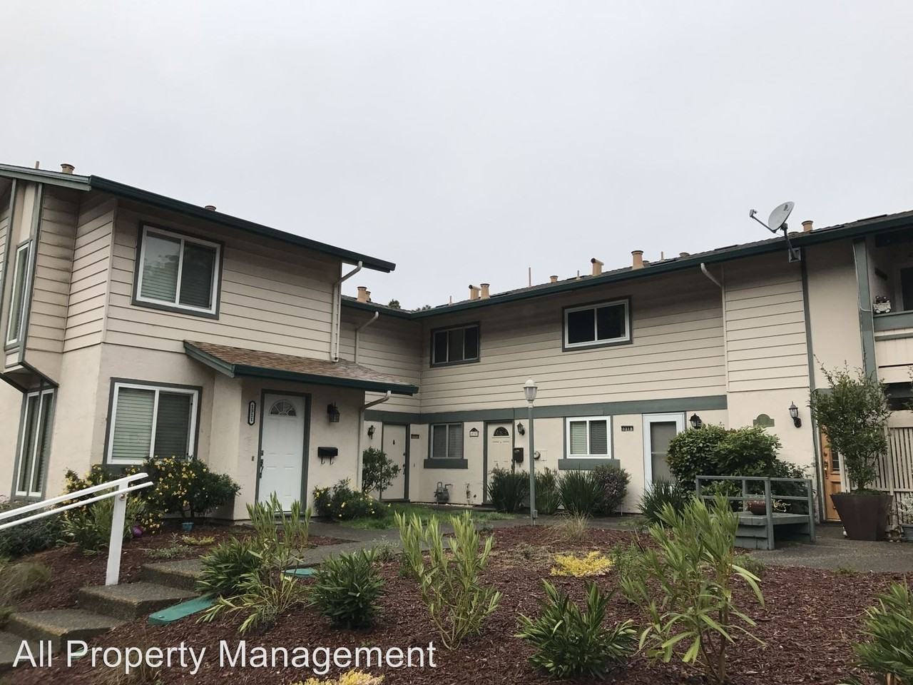 1315 Terra Nova Blvd - Photo 2 of 29