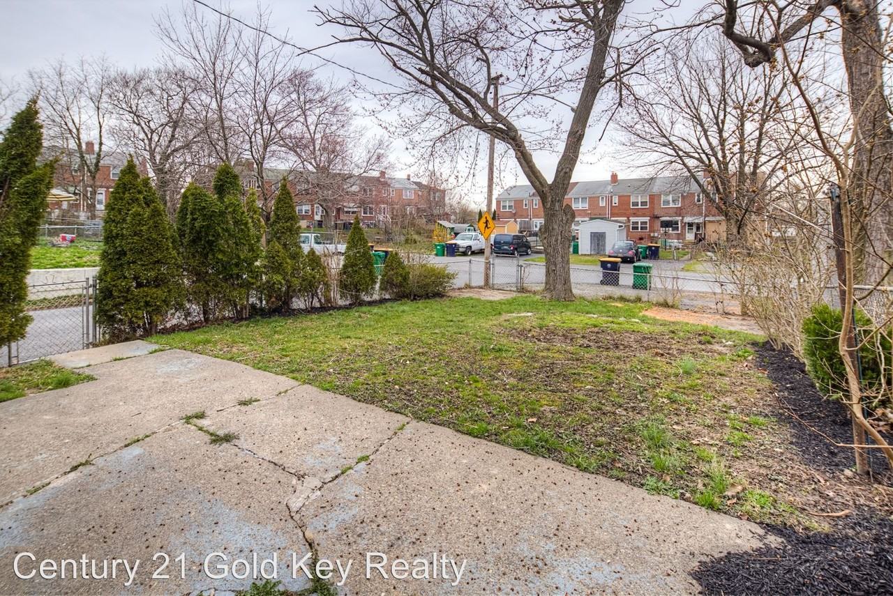 120 Birch Ave - Photo 3 of 17