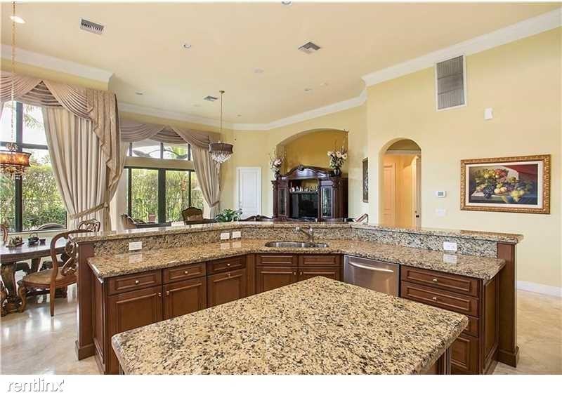 17946 Lake Azure Way - Photo 3 of 26