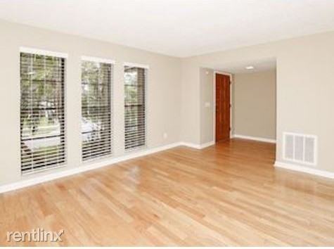 33 Bishop Creek Dr - Photo 3 of 10