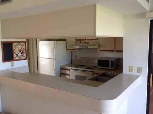 5850 Trailwinds Dr - Photo 2 of 9