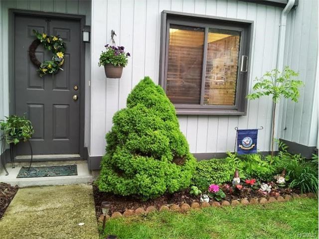 27 Butler Dr - Photo 2 of 7