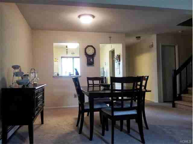 27 Butler Dr - Photo 3 of 7