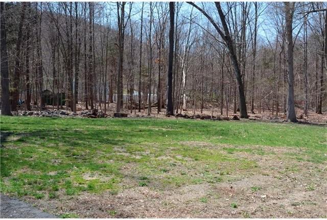 23 Lucky Ln - Photo 2 of 17