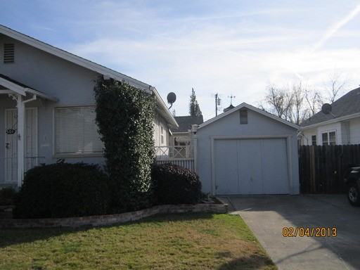 501 Grove St - Photo 2 of 6