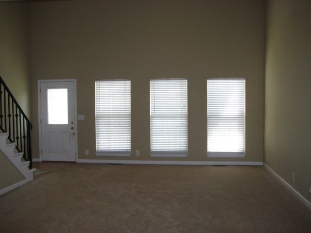 3326 Conway Ct - Photo 2 of 12
