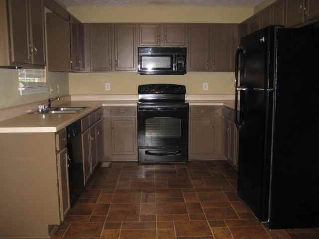 3326 Conway Ct - Photo 3 of 12