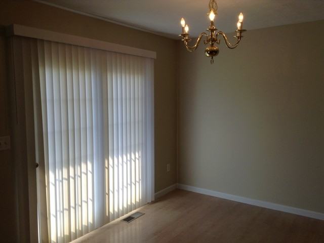 514 Wildrose Ln - Photo 3 of 15