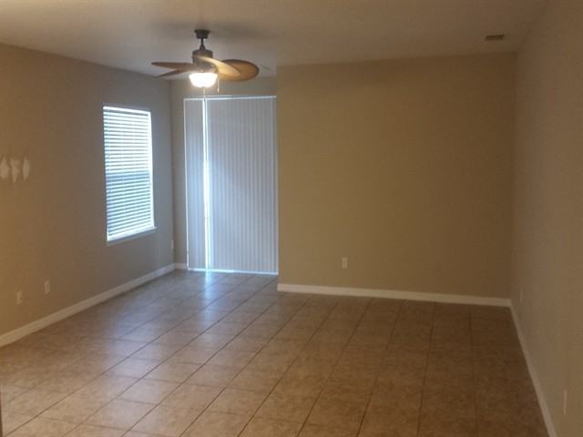 12913 Regiment Dr - Photo 2 of 10