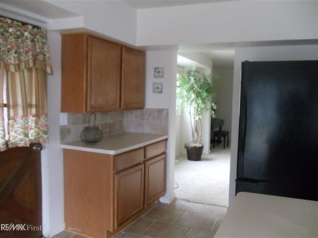 59476 Van Dyke - Photo 2 of 17