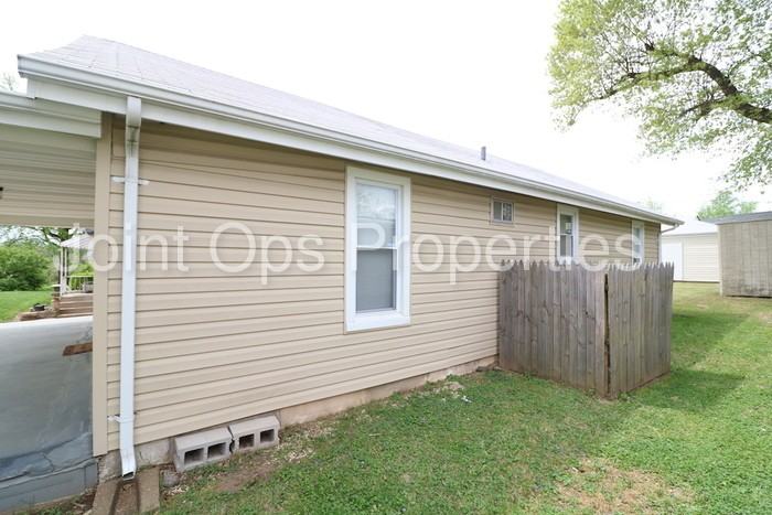 221 La Motte Ln - Photo 3 of 26