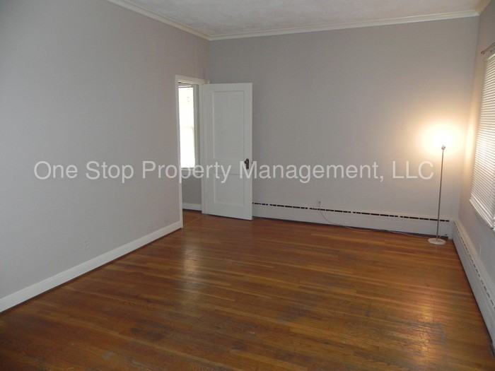 4434 Washington St - Photo 2 of 11