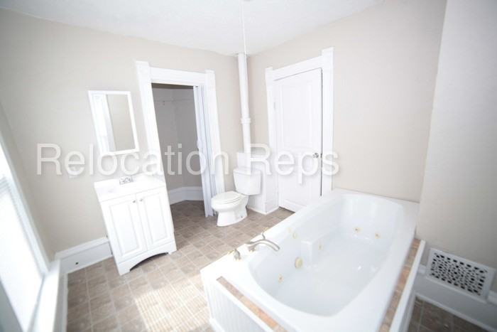 1810 Camanche Ave - Photo 3 of 13