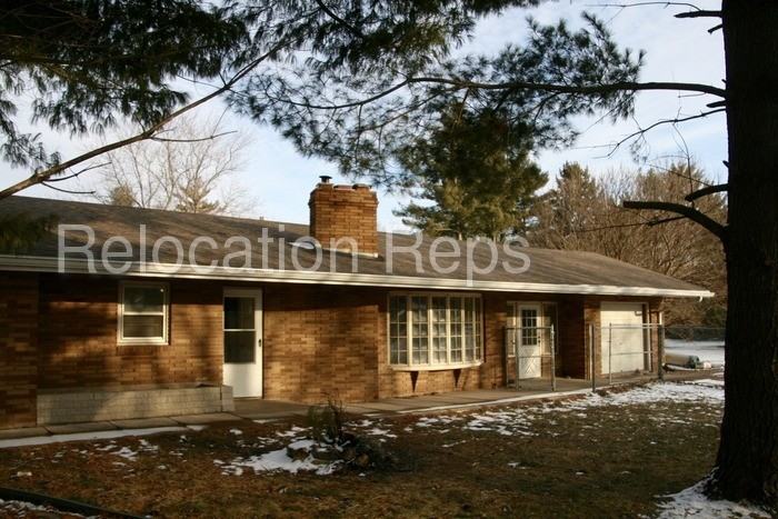 7 Pine Crest Ct - Photo 2 of 12