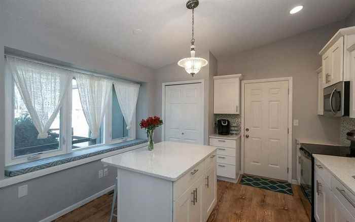 19 Forest Glen - Photo 2 of 20