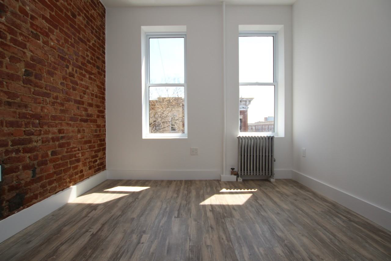 1711 Linden Street #21LE