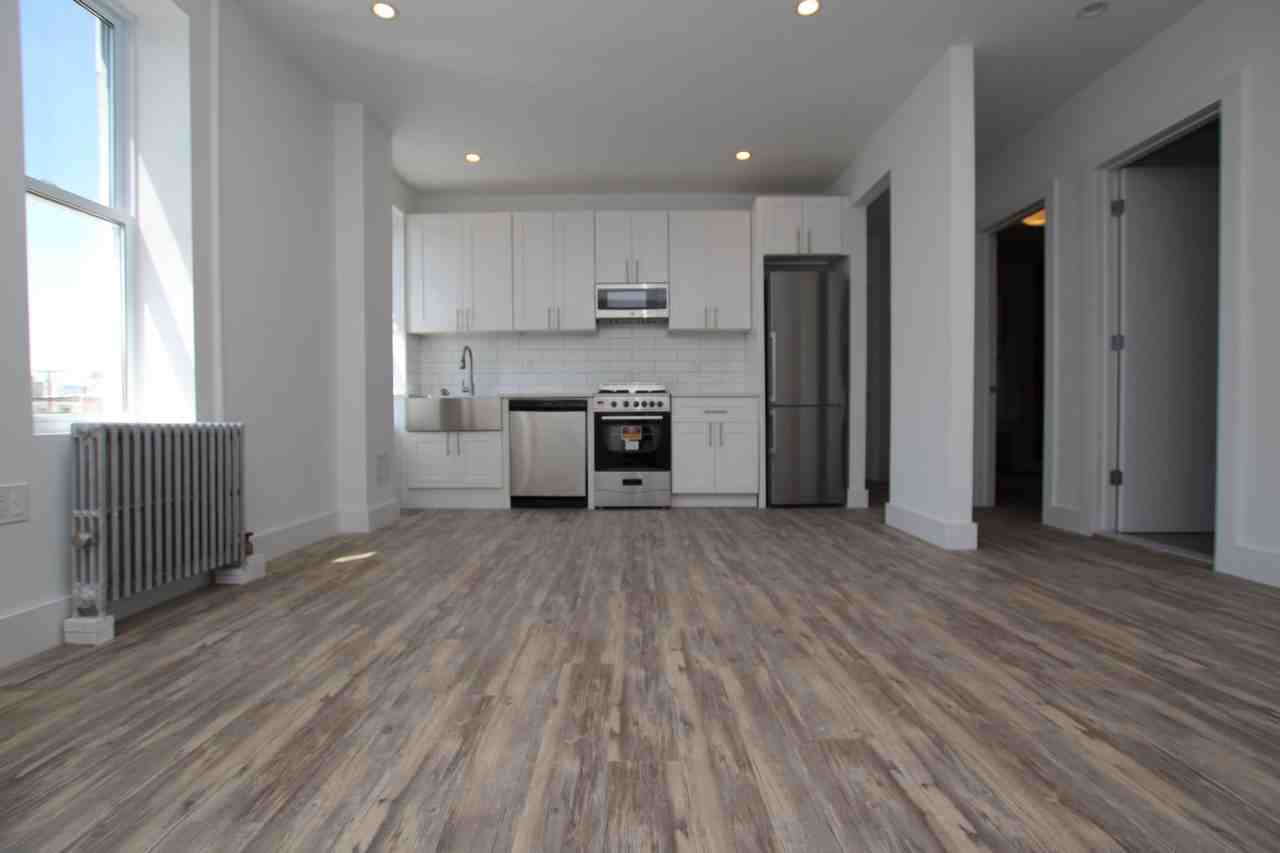 1711 Linden Street #37TJ