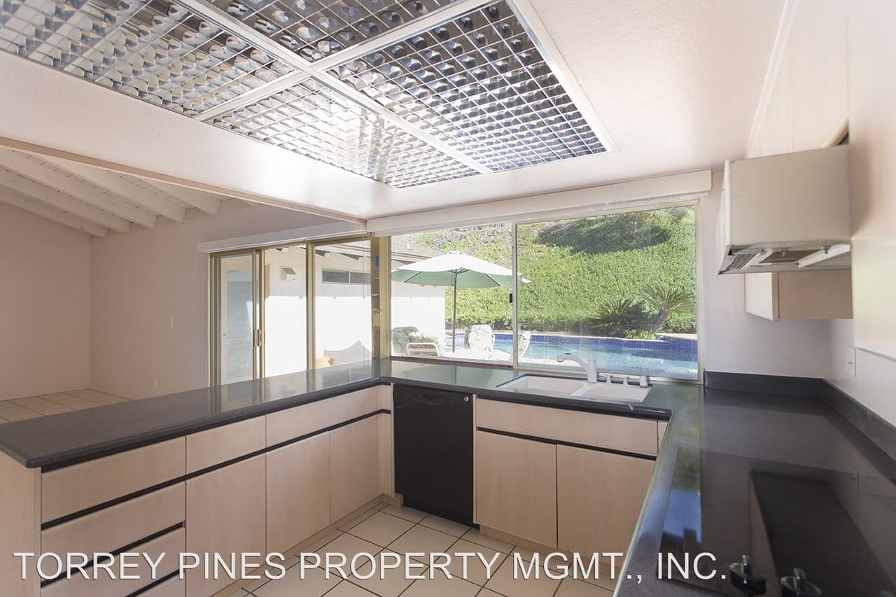 6787 Avenida Andorra - Photo 3 of 6