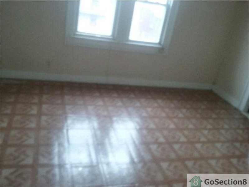 117 Babcock St - Photo 2 of 8