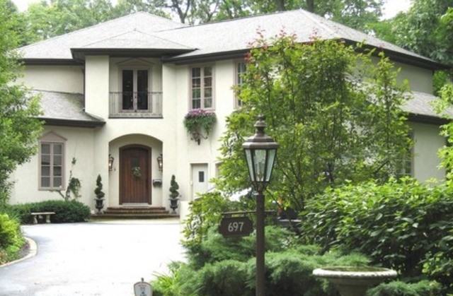 697 Bluff Rd - Photo 2 of 25