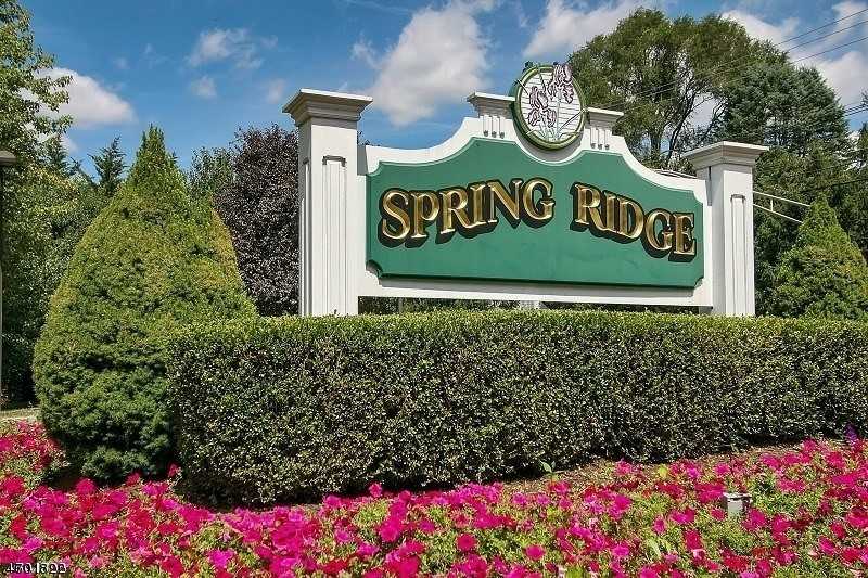 21 Commonwealth Dr #21 - Photo 3 of 12