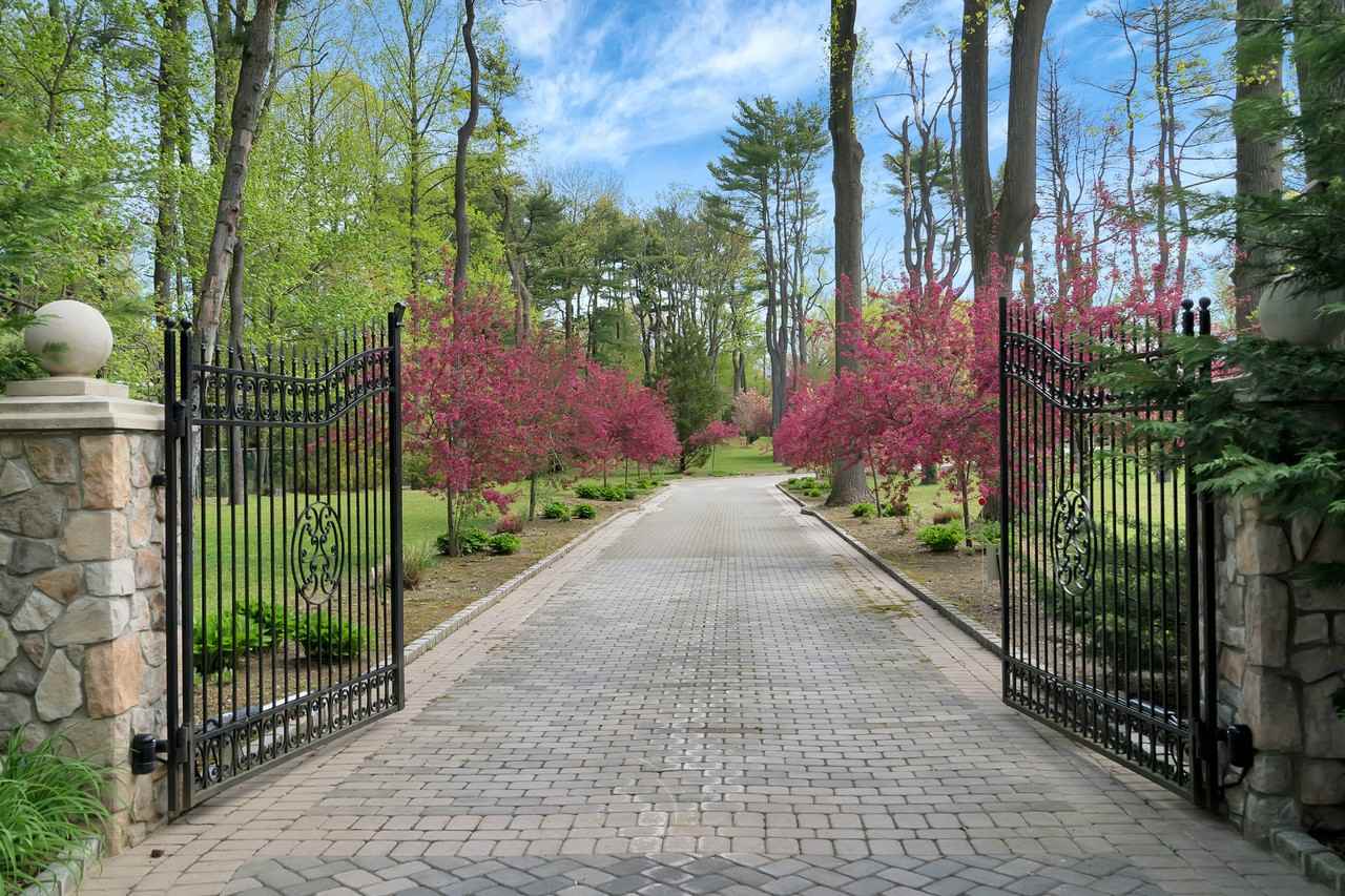 75 Bacon Rd - Photo 2 of 19