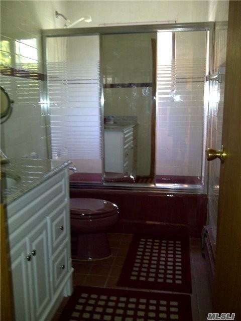 88 Strathmore Village Dr - Photo 3 of 4