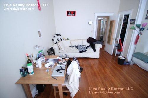 1181 Commonwealth Ave - Photo 2 of 3