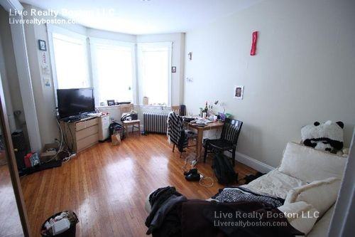 1181 Commonwealth Ave - Photo 3 of 3
