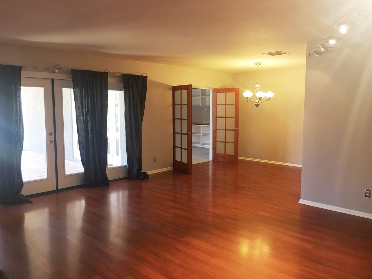 5502 E Pinchot Ave - Photo 2 of 14