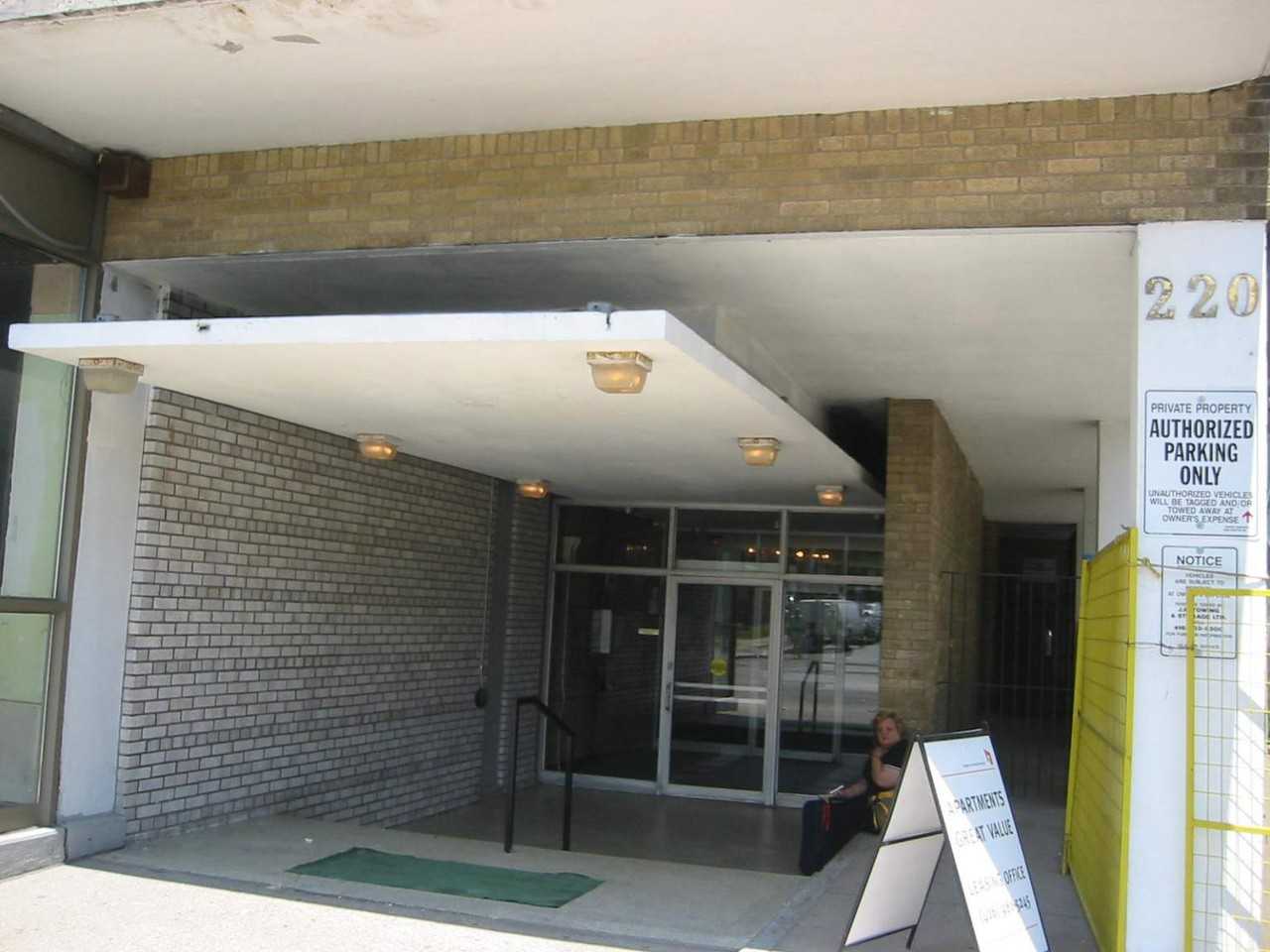 220 Eglinton Ave Apartments in Chaplin Estates, Toronto, ON M4R 1A7 Zumper