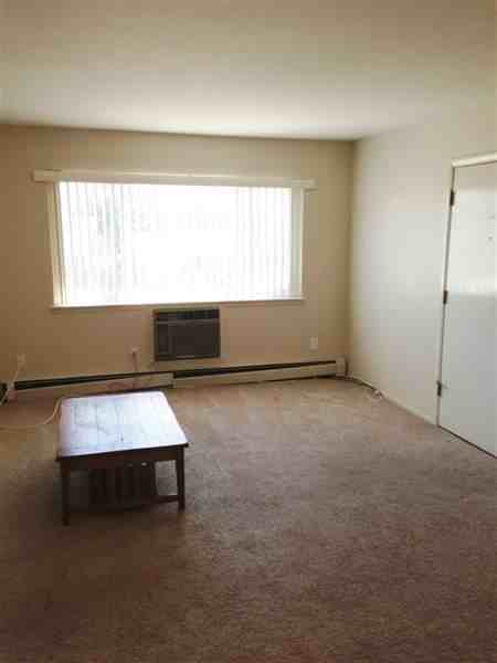 19735 Martin Rd - Photo 3 of 5