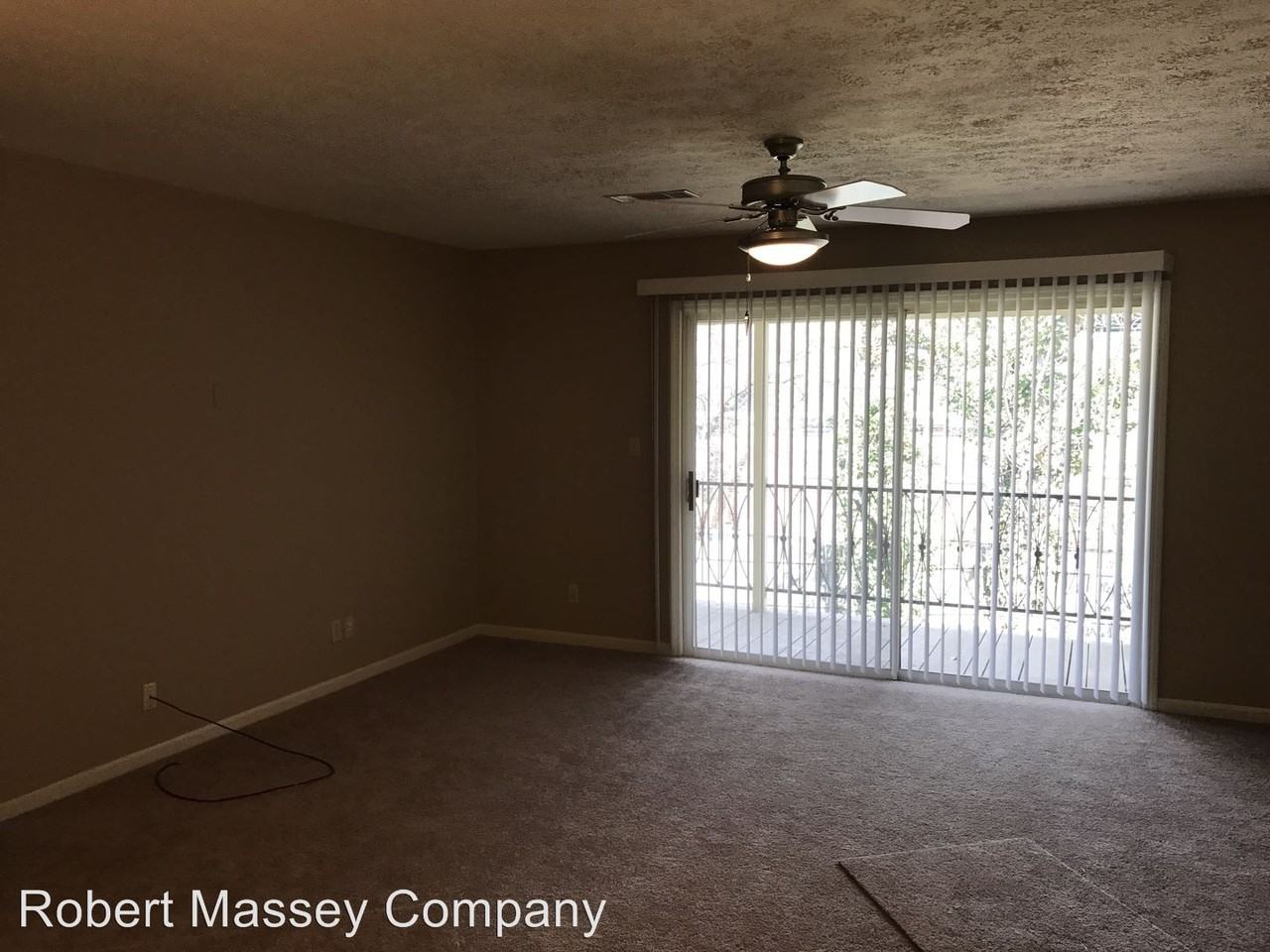 305 Highwood Dr - Photo 3 of 10