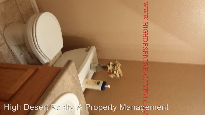 672 Polaris Ct - Photo 3 of 10