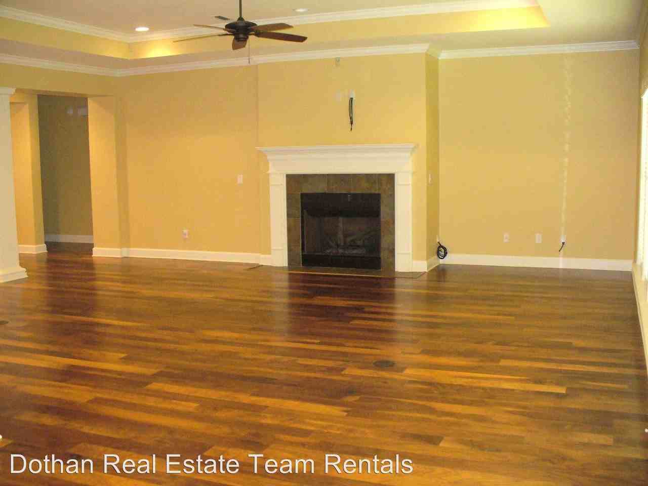 708 Prestwick Dr - Photo 3 of 17