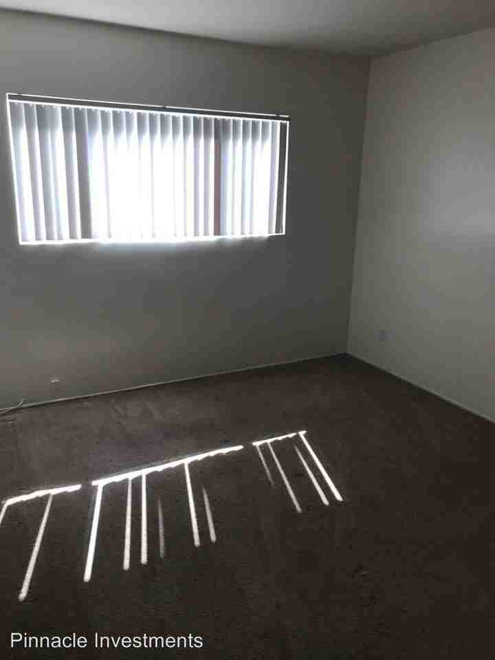 1927 Artesia Blvd - Photo 3 of 4