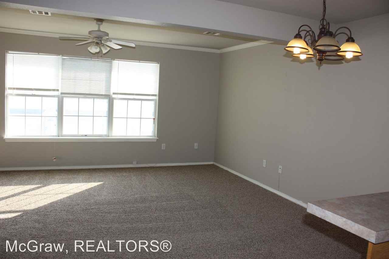 6710-6716 S Utica Pl - Photo 3 of 10