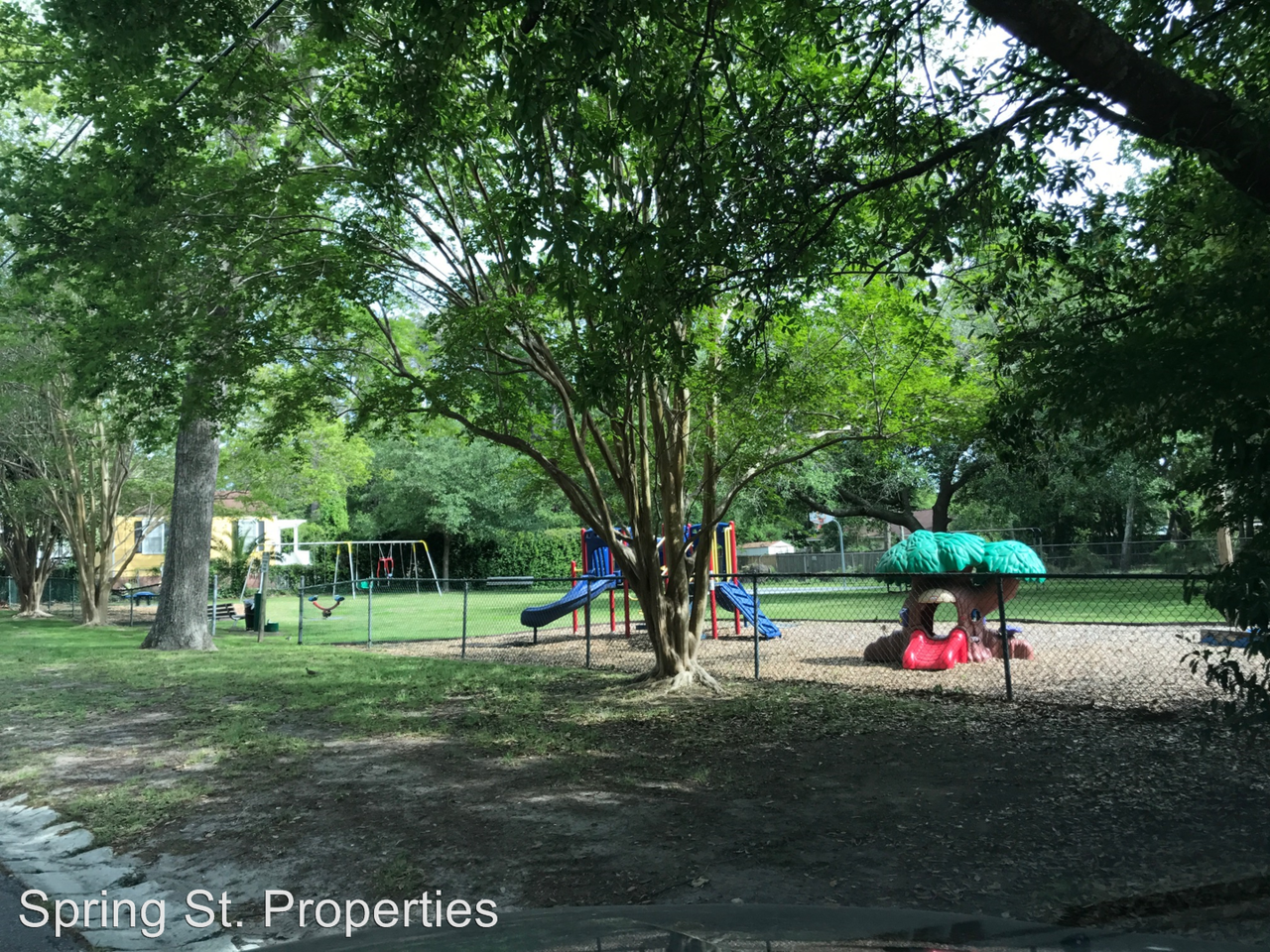 2718 North St - Photo 3 of 20