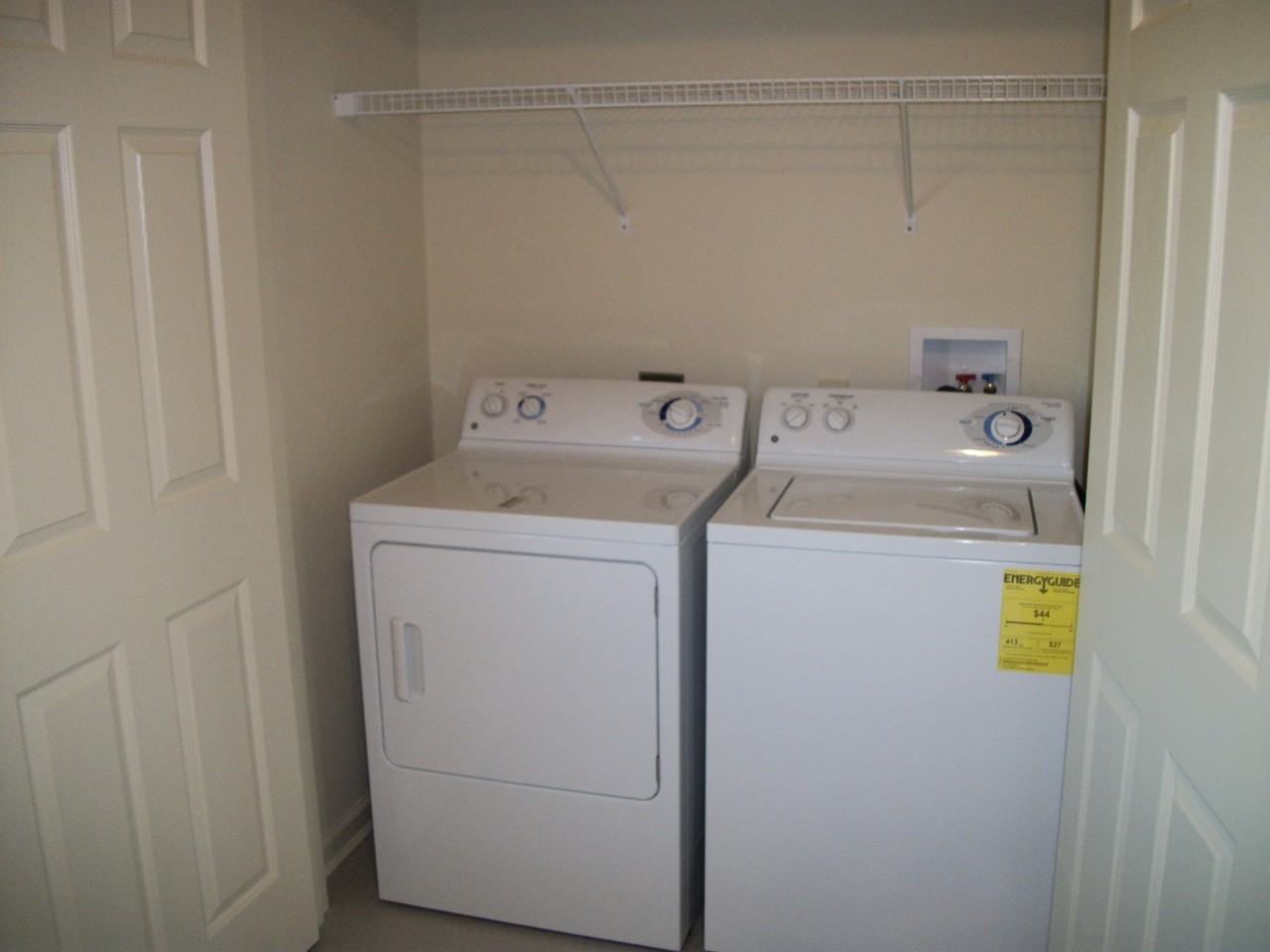 225 North Brown St - Photo 3 of 6