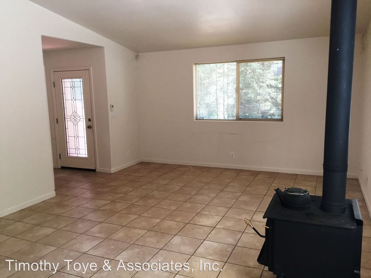 15780 Bottle Rock Rd - Photo 3 of 8