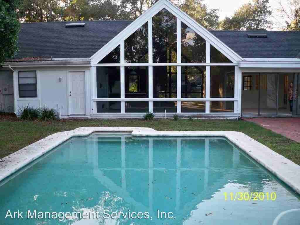 216 Timber Cove Cir - Photo 2 of 14