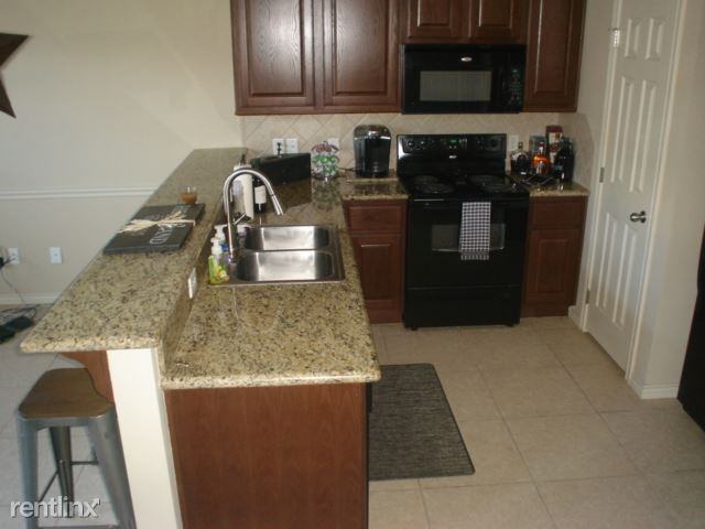 Gateway Villas - Photo 3 of 10