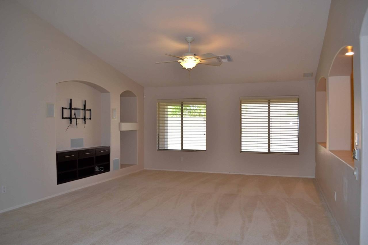 5340 W Morten Ave - Photo 2 of 13