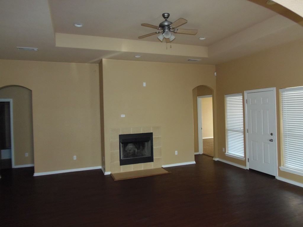 750 Willowood Ln - Photo 3 of 14