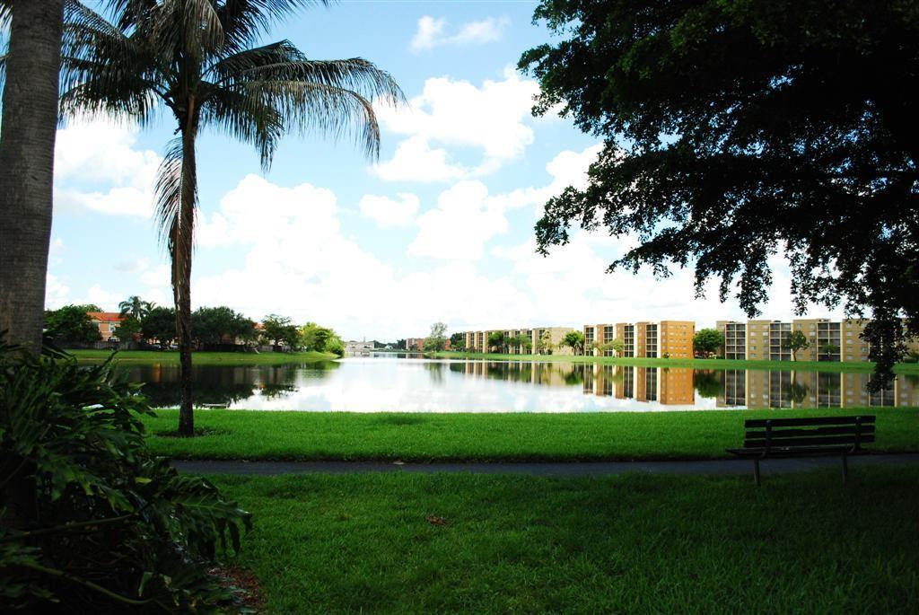 Heron Pointe Apartments - Photo 2 of 8